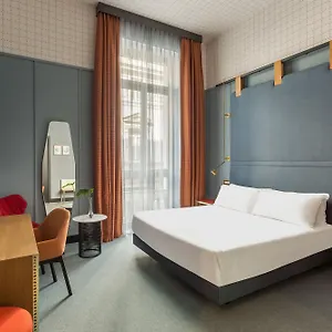 Mate Collection Giulia, Hotel Milão