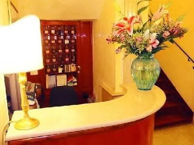 Hotel San Silvestro Rome