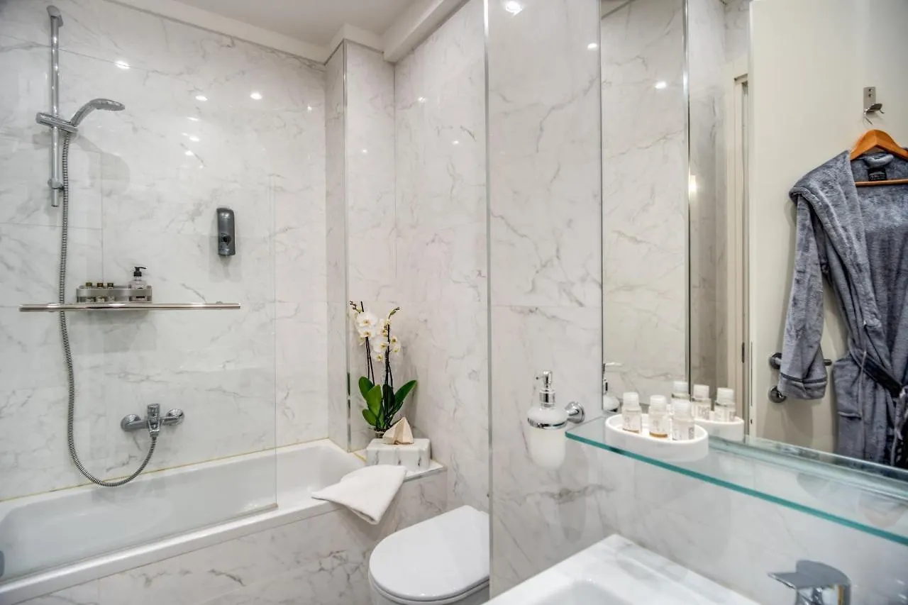 Hotel San Silvestro روما